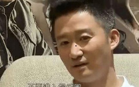 娱乐圈中的“吃瓜”现象：少女视角与兄弟传奇的反差揭秘