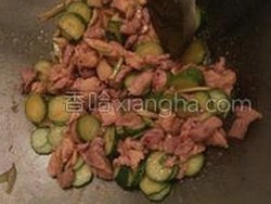 娱乐圈恋情大反转：甜蜜绯闻背后藏着什么秘密？