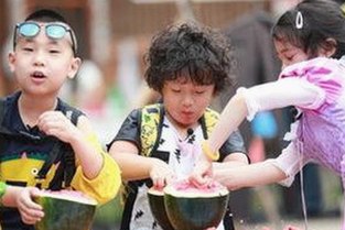 娱乐圈又起波澜！她的态度和动作引发网友热议🔥