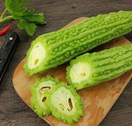 派大星与金发长腿辣妹的激情瞬间：事件回顾与真相揭秘