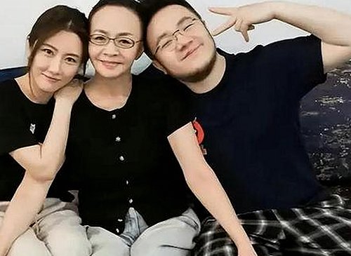 吉林警花张津瑜“3P事件”全网爆料，网友热议真相引发讨论